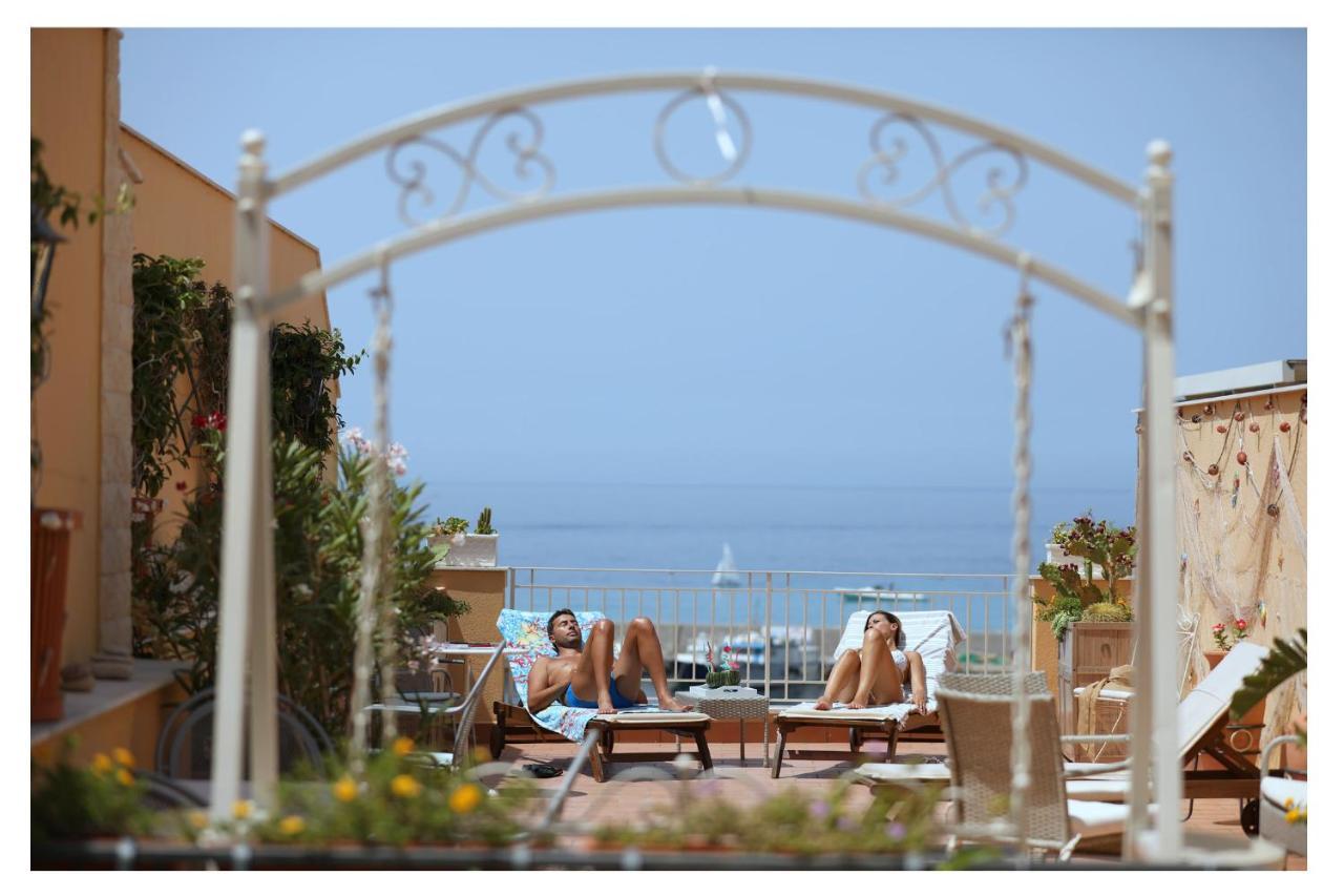 Palermo Mare Holidays Sferracavallo Bagian luar foto