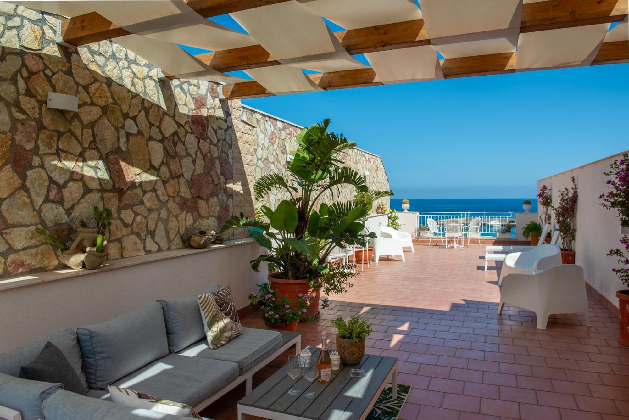 Palermo Mare Holidays Sferracavallo Bagian luar foto