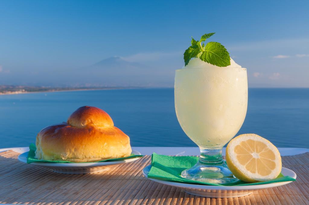 Palermo Mare Holidays Sferracavallo Bagian luar foto