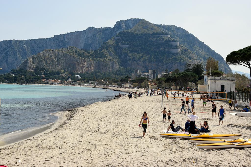 Palermo Mare Holidays Sferracavallo Bagian luar foto